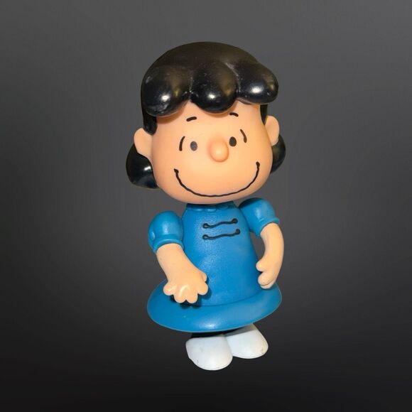 2002 UFS Peanuts Lucy van Pelt 5” Hard Plastic Figure Moveable Figurine B23 - Picture 5 of 7